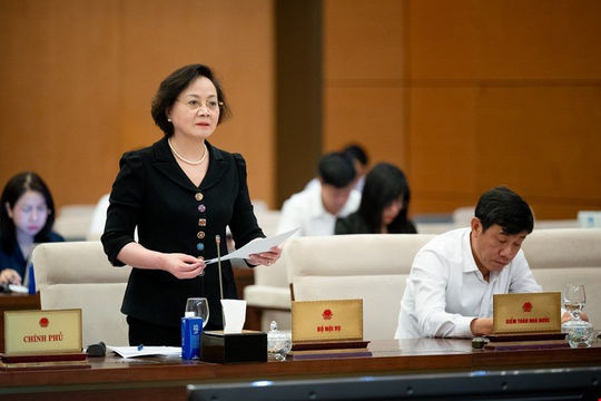 Chủ tịch Quốc hội: Khuyến khích trả lương theo hiệu suất công việc Chủ tịch Quốc hội: Khuyến khích trả lương theo hiệu suất công việc