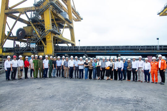 Tham quan, giám sát công tác bảo vệ môi trường tại Nhiệt điện Hải Phòng Tham quan, giám sát công tác bảo vệ môi trường tại Nhiệt điện Hải Phòng