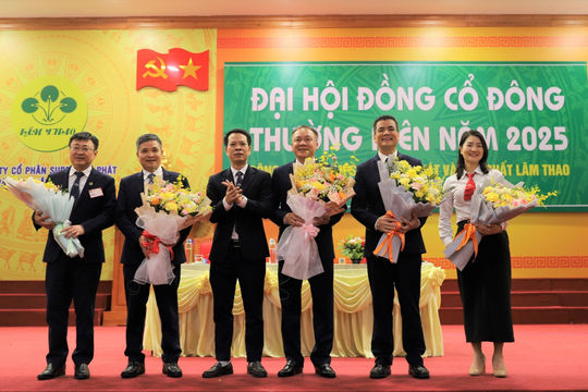 Supe Lâm Thao: Kết quả sản xuất kinh doanh tích cực, chia cổ tức 12%   Supe Lâm Thao: Kết quả sản xuất kinh doanh tích cực, chia cổ tức 12%