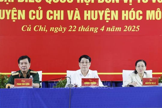 Chủ tịch nước tiếp xúc cử tri tại Thành phố Hồ Chí Minh Chủ tịch nước tiếp xúc cử tri tại Thành phố Hồ Chí Minh