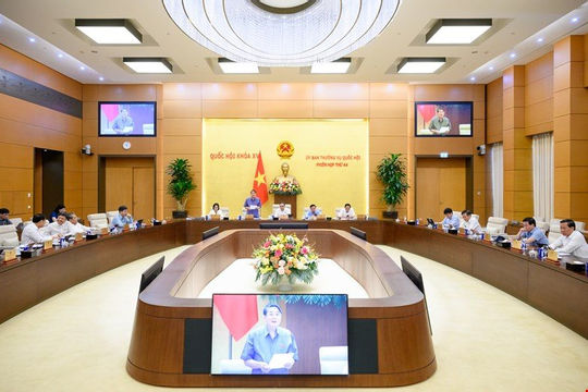 Sẽ trình Quốc hội xem xét giảm thuế VAT đến hết năm 2026 Sẽ trình Quốc hội xem xét giảm thuế VAT đến hết năm 2026
