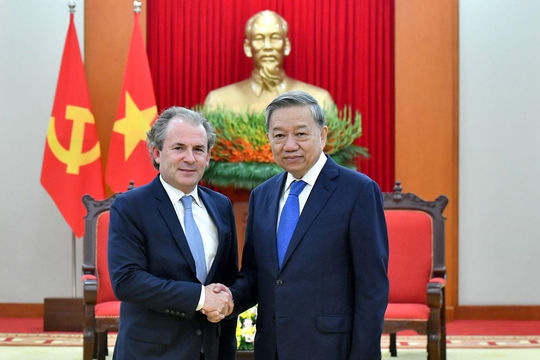 Việt Nam coi trọng phát triển quan hệ với Hoa Kỳ