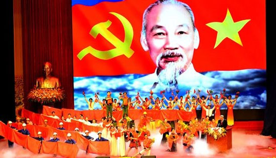 Tăng cường công tác tuyên truyền kỷ niệm các ngày lễ lớn và sự kiện lịch sử quan trọng của đất nước Tăng cường công tác tuyên truyền kỷ niệm các ngày lễ lớn và sự kiện lịch sử quan trọng của đất nước