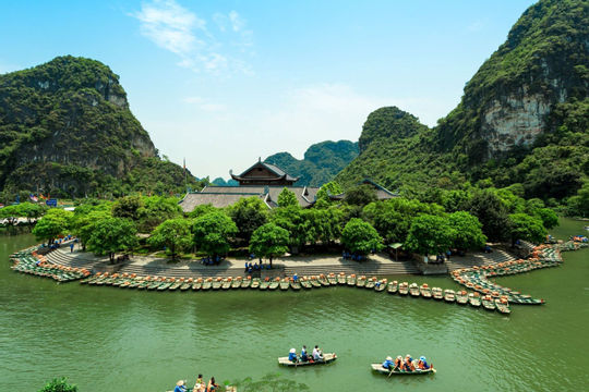 Du lịch Ninh Bình: Đón trên 5,6 triệu lượt khách trong 4 tháng đầu năm 2025 Du lịch Ninh Bình: Đón trên 5,6 triệu lượt khách trong 4 tháng đầu năm 2025