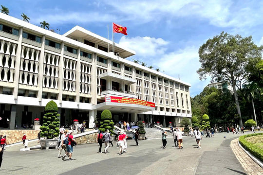 Du lịch dịp 30/4 - 1/5: Đón 10,5 triệu lượt khách, bùng nổ doanh thu