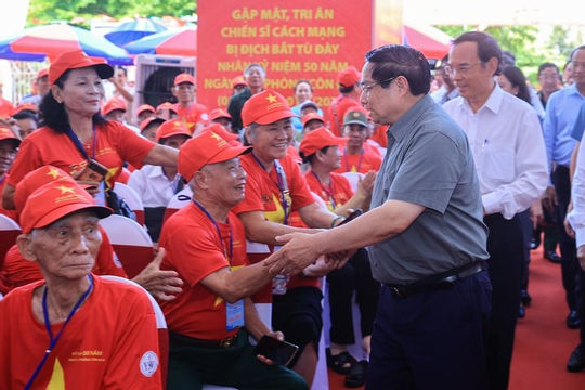 Tiếp tục giải quyết tốt chính sách cho các chiến sĩ bị địch bắt, tù đày