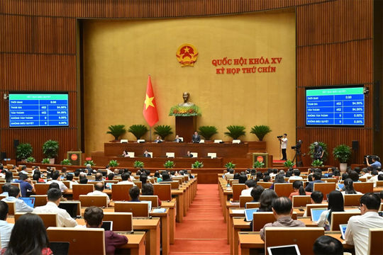 Quốc hội thông qua việc sửa đổi Hiến pháp