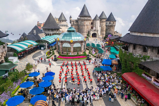 Đà Nẵng: Tổng thu từ khách du lịch kỳ nghỉ lễ ước đạt 2.426 tỷ đồng