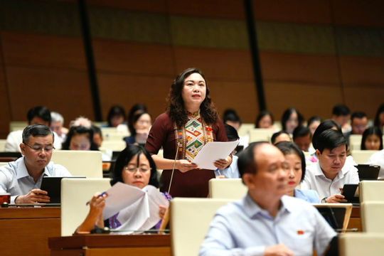 Không hợp pháp hóa việc dạy thêm tràn lan