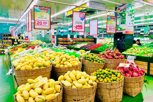 Bán lẻ hàng hóa và dịch vụ tiêu dùng tăng mạnh trong các dịp lễ