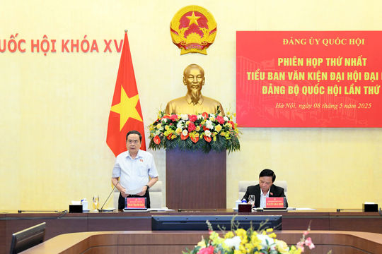 Không để xảy ra tình trạng sao chép, rập khuôn trong Báo cáo chính trị trình Đại hội Đảng bộ Quốc hội lần thứ I Không để xảy ra tình trạng sao chép, rập khuôn trong Báo cáo chính trị trình Đại hội Đảng bộ Quốc hội lần thứ I