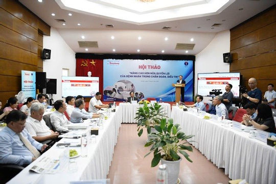 Sẽ sửa Luật Bảo hiểm y tế, tiến tới khám, chữa bệnh miễn phí cho người dân Sẽ sửa Luật Bảo hiểm y tế, tiến tới khám, chữa bệnh miễn phí cho người dân