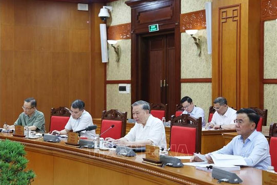 Tổng Bí thư: Lấy ý kiến nhân dân về nội dung sửa đổi, bổ sung Hiến pháp năm 2013 đảm bảo đúng tiến độ để trình Quốc hội