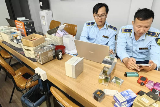 Quản lý thị trường Đà Nẵng: Xử phạt 62,5 triệu đồng một cơ sở kinh doanh thuốc lá điện tử 