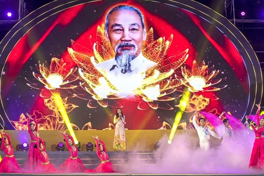 Kỷ niệm 135 năm Ngày sinh Chủ tịch Hồ Chí Minh (19/5/1890 - 19/5/2025): Lãnh tụ thiên tài, nhà cách mạng kiệt xuất