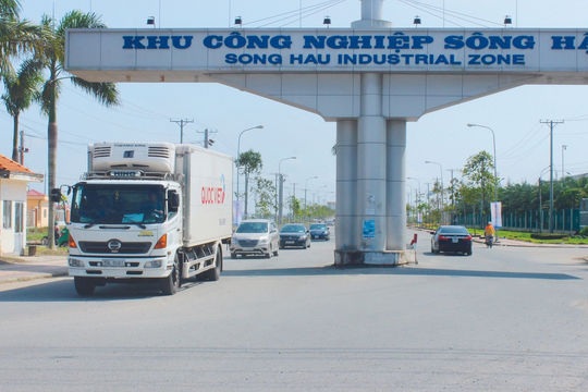 Hậu Giang: Thu hút 318 dự án với tổng mức đầu tư 193.205 tỷ đồng Hậu Giang: Thu hút 318 dự án với tổng mức đầu tư 193.205 tỷ đồng
