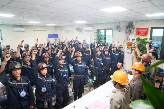 Thi đua sôi nổi Tháng công nhân Ngành than 