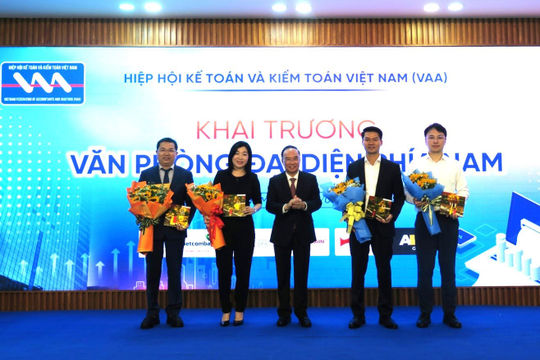 VAA khai trương Văn phòng đại diện phía Nam và ký kết nhiều thỏa thuận hợp tác
