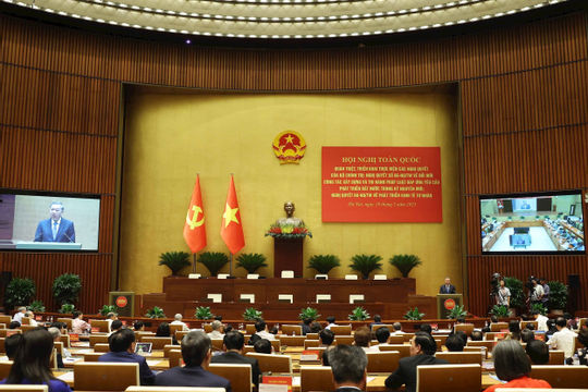 "Bộ tứ trụ cột" giúp Việt Nam cất cánh