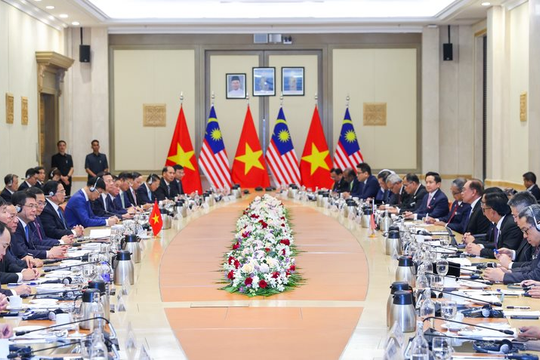 Việt Nam - Malaysia đưa kim ngạch thương mại song phương đạt 20 tỷ USD vào năm 2030 Việt Nam - Malaysia đưa kim ngạch thương mại song phương đạt 20 tỷ USD vào năm 2030