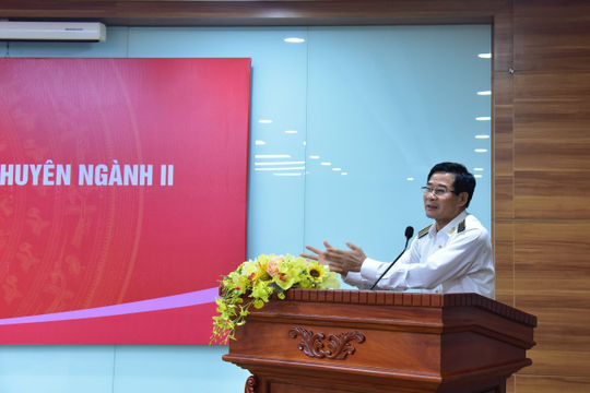 Phát triển chuyên môn nghiệp vụ gắn với xây dựng văn hóa ứng xử 