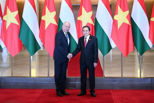 Quốc hội Việt Nam - Hungary: Phối hợp chặt chẽ, chia sẻ kinh nghiệm lập pháp, giám sát và thúc đẩy hợp tác liên nghị viện Quốc hội Việt Nam - Hungary: Phối hợp chặt chẽ, chia sẻ kinh nghiệm lập pháp, giám sát và thúc đẩy hợp tác liên nghị viện
