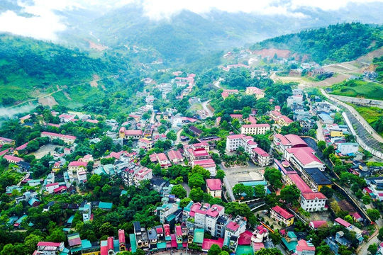 Hà Giang: Đơn giản hóa thủ tục hành chính khi tổ chức chính quyền địa phương 2 cấp tại huyện Xín Mần Hà Giang: Đơn giản hóa thủ tục hành chính khi tổ chức chính quyền địa phương 2 cấp tại huyện Xín Mần