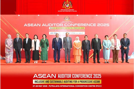 Kiểm toán nhà nước Việt Nam chia sẻ kinh nghiệm chuyên môn tại Hội nghị Kiểm toán viên ASEAN 2025 Kiểm toán nhà nước Việt Nam chia sẻ kinh nghiệm chuyên môn tại Hội nghị Kiểm toán viên ASEAN 2025