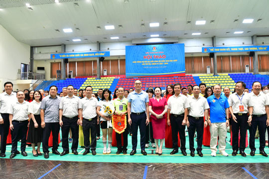 Khai mạc Hội thao chào mừng Đại hội đại biểu Đảng bộ Kiểm toán nhà nước nhiệm kỳ 2025-2030 Khai mạc Hội thao chào mừng Đại hội đại biểu Đảng bộ Kiểm toán nhà nước nhiệm kỳ 2025-2030