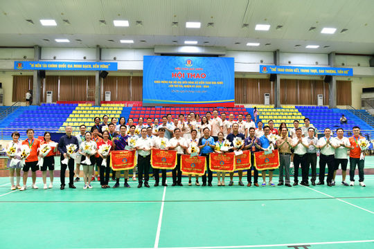 Bế mạc Hội thao chào mừng Đại hội đại biểu Đảng bộ Kiểm toán nhà nước lần thứ VIII Bế mạc Hội thao chào mừng Đại hội đại biểu Đảng bộ Kiểm toán nhà nước lần thứ VIII