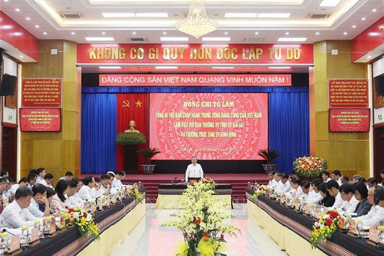 Tổng Bí thư Tô Lâm: Sau hợp nhất, tỉnh Gia Lai (mới) không chỉ lớn về quy mô mà còn mạnh về năng lực cạnh tranh Tổng Bí thư Tô Lâm: Sau hợp nhất, tỉnh Gia Lai (mới) không chỉ lớn về quy mô mà còn mạnh về năng lực cạnh tranh