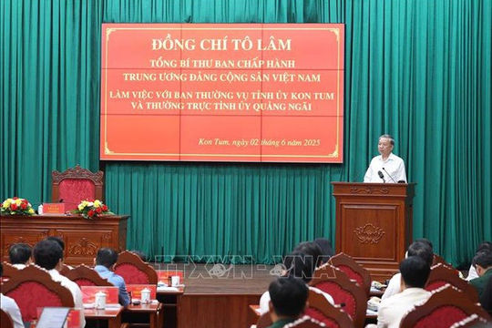 Tổng Bí thư: Kon Tum và Quảng Ngãi sau khi hợp nhất sẽ thành cực tăng trưởng mới
 Tổng Bí thư: Kon Tum và Quảng Ngãi sau khi hợp nhất sẽ thành cực tăng trưởng mới