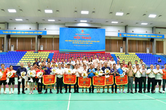 Những hình ảnh đẹp tại Hội thao chào mừng Đại hội đại biểu Đảng bộ Kiểm toán nhà nước lần thứ VIII Những hình ảnh đẹp tại Hội thao chào mừng Đại hội đại biểu Đảng bộ Kiểm toán nhà nước lần thứ VIII