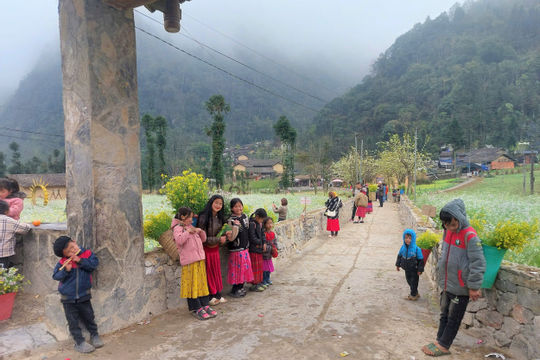 Tiêu dùng và du lịch đóng góp tích cực cho tăng trưởng thương mại, dịch vụ