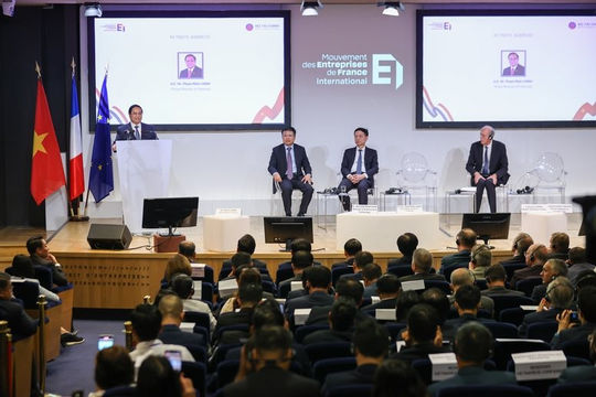 Đề nghị các doanh nghiệp Pháp đẩy mạnh hợp tác các dự án trí tuệ nhân tạo, bán dẫn