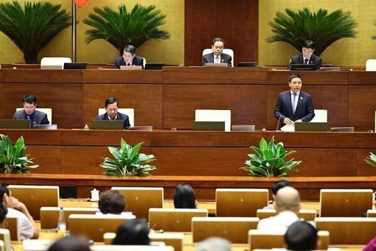 Băn khoăn việc đặt một trung tâm tài chính tại 2 thành phố