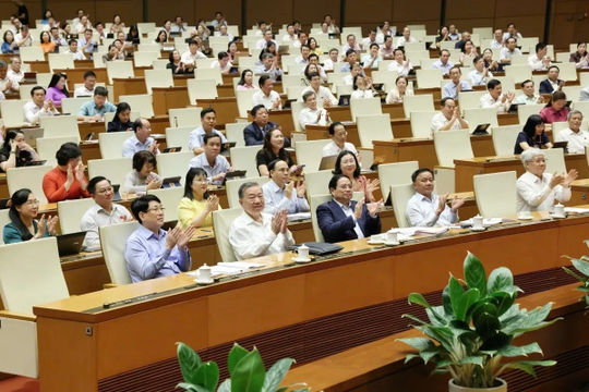 Xác lập cơ sở pháp lý cho mô hình tổ chức chính quyền địa phương 2 cấp