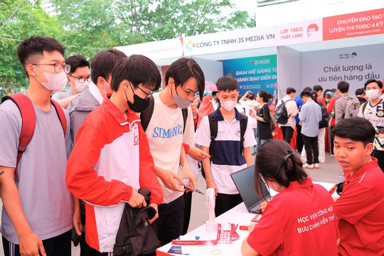 Hà Nội: Mở rộng thị trường, phát huy lợi thế lực lượng lao động trẻ