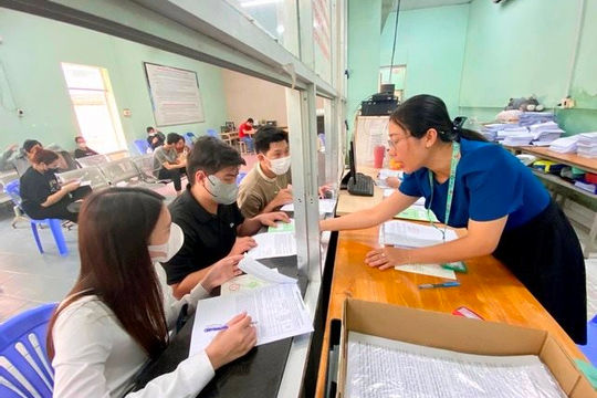 Thành phố Hồ Chí Minh: Gần 50% lao động trẻ đề nghị hưởng trợ cấp thất nghiệp