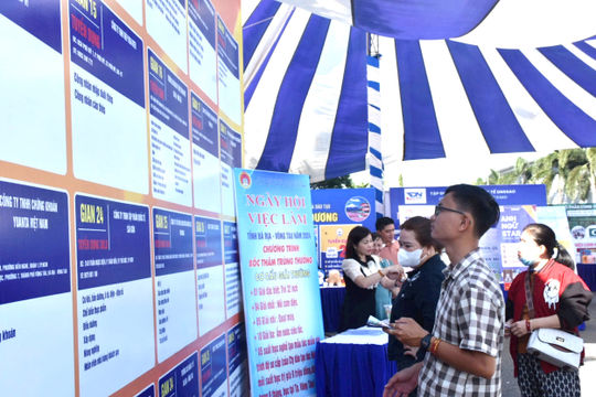 Chủ động hỗ trợ người lao động sau khi sắp xếp lại các đơn vị hành chính