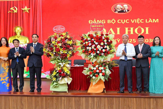 Đảng bộ Cục Việc làm: Trách nhiệm và sứ mệnh dẫn dắt việc thực hiện các mục tiêu việc làm bền vững và an sinh xã hội Đảng bộ Cục Việc làm: Trách nhiệm và sứ mệnh dẫn dắt việc thực hiện các mục tiêu việc làm bền vững và an sinh xã hội