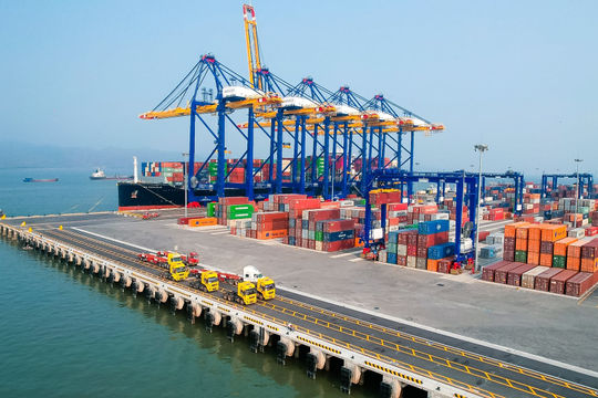 Tăng tốc cho mục tiêu GDP 8% năm 2025