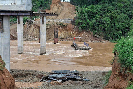 Mưa lũ gây ảnh hưởng nặng nề đến thi công dự án cao tốc Đồng Đăng - Trà Lĩnh Mưa lũ gây ảnh hưởng nặng nề đến thi công dự án cao tốc Đồng Đăng - Trà Lĩnh