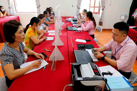 Tín dụng chính sách xã hội trơn tru, bon bon sau sáp nhập Tín dụng chính sách xã hội trơn tru, bon bon sau sáp nhập