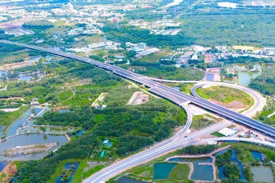 Giải ngân đầu tư công: Quyết tâm hiện thực hóa mục tiêu tăng trưởng Giải ngân đầu tư công: Quyết tâm hiện thực hóa mục tiêu tăng trưởng
