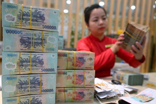 Động lực tăng trưởng và áp lực quản lý