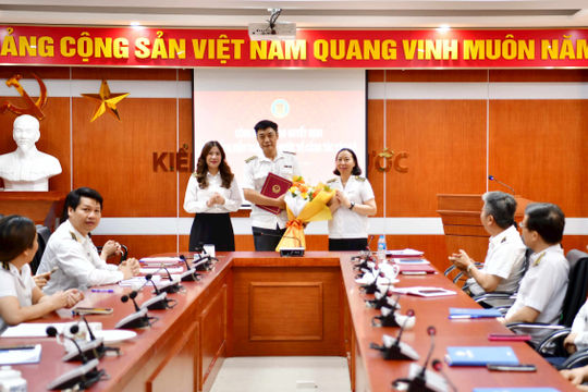 Ghi nhận những đóng góp của viên chức tự nguyện tinh giản Ghi nhận những đóng góp của viên chức tự nguyện tinh giản