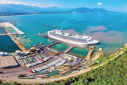 Thành phố Huế lần đầu tiên lọt top 10 địa phương tăng trưởng cao nhất Thành phố Huế lần đầu tiên lọt top 10 địa phương tăng trưởng cao nhất