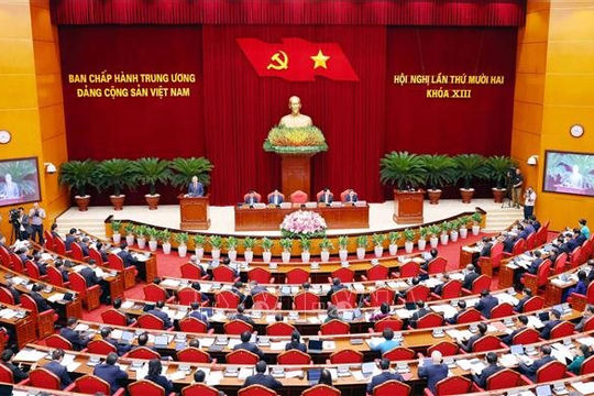 Ngày làm việc thứ nhất Hội nghị lần thứ 12 Ban Chấp hành Trung ương Đảng khóa XIII