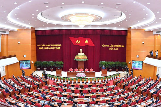 Ngày làm việc thứ hai và bế mạc Hội nghị lần thứ 12 Ban Chấp hành Trung ương Đảng khoá XIII
